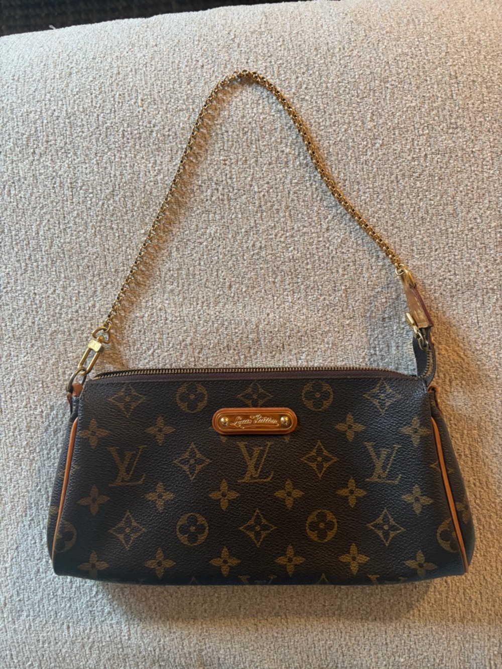 Louis Vuitton Monogram Eva Pochette - Picture 8 of 12